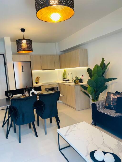 New 2Bd Aprt With Shared Rooftop Pool D3 Atény Exteriér fotografie